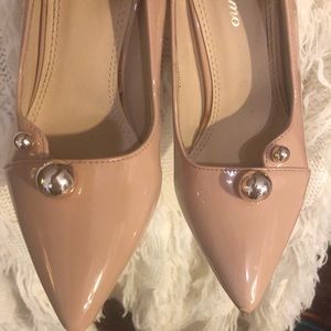 Elegant pumps with a touch of spain 🇪🇸